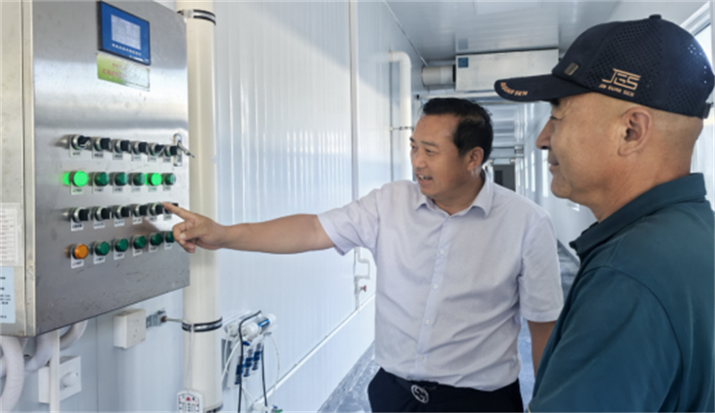 “头雁”领飞 科技赋能 蚕“吐”新丝路（定改稿)1301.jpg