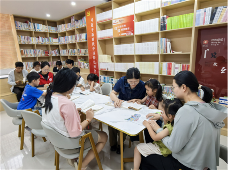 江苏泗洪临淮镇开展“七彩夏日书香伴 文明实践助成长”主题活动357.jpg