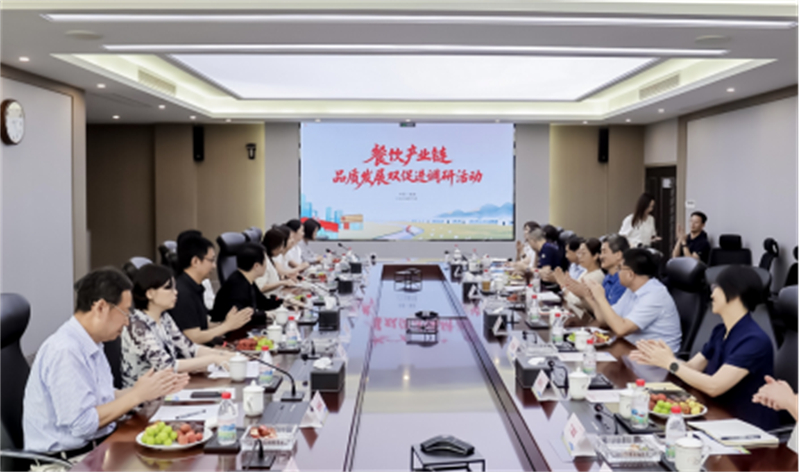 序号9-【链博会肯德基品牌日通稿】跟着链博会去探秘：肯德基吮指原味鸡85周年 “品质好鸡”背后的安心密码1116.jpg