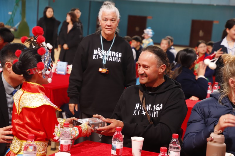 1764905628633338.jpg 3.jpg