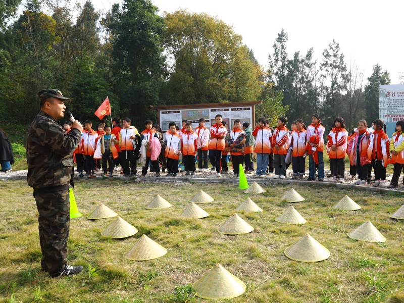 1765763222963084.jpg 2.jpg