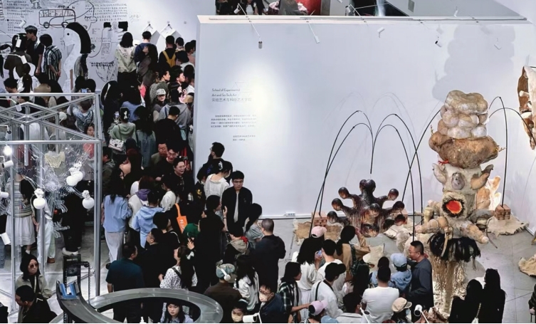 屏幕截图_7-5-2025_93755_.jpeg